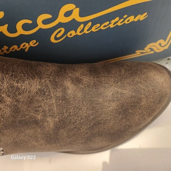 SBICCA Murphy TAUPE BOOTS. NIB. Size 7 - Picture 3 of 11